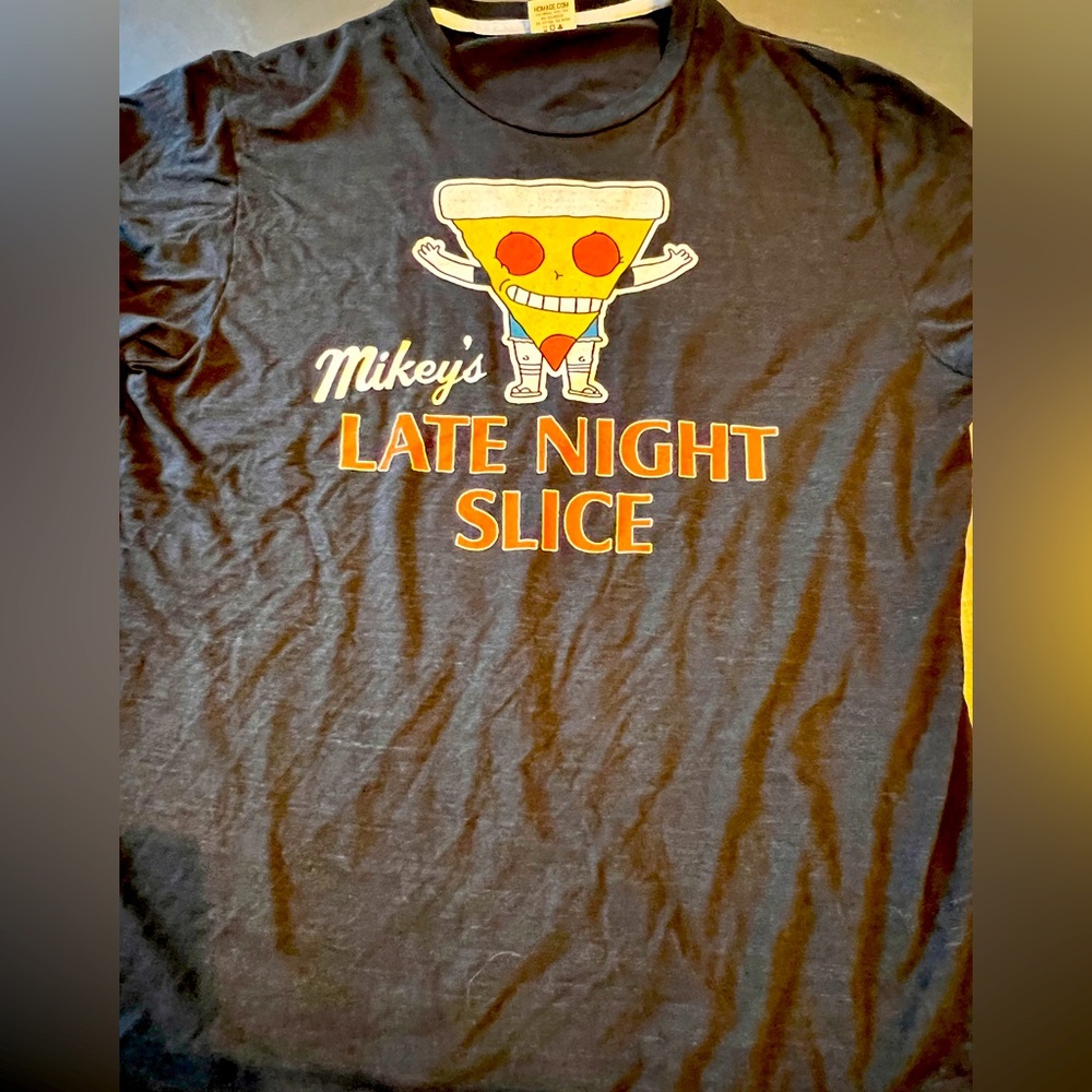 HOMAGE - Mikes Late Night Slice